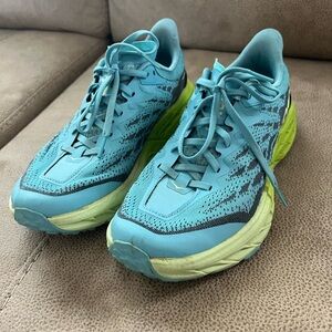 HOKA SPEED GOAT 5 woman’s 8